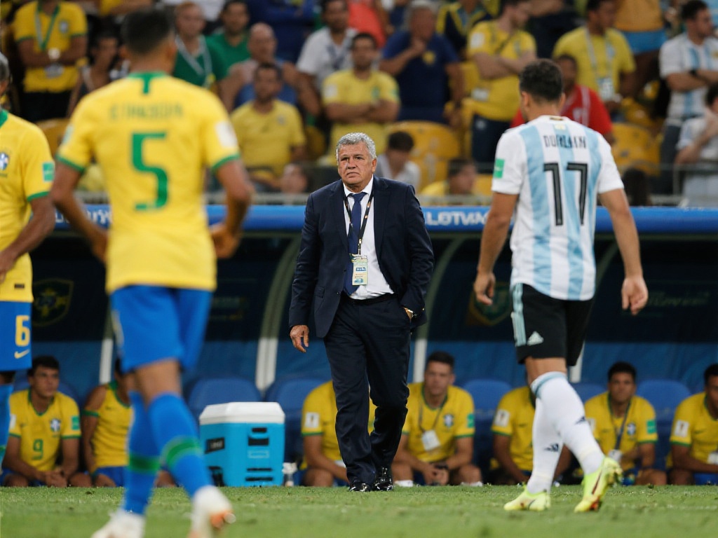 优势锁定胜 优势锁定胜